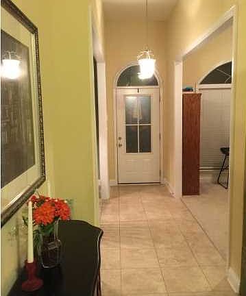 5th image of 9812 Winchester Dr S