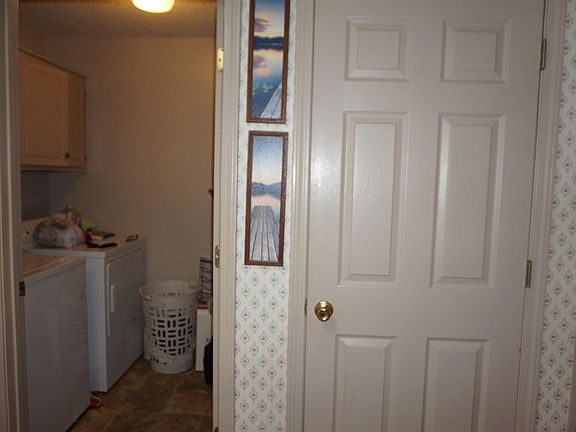 3rd image of 101 Wesley Dr