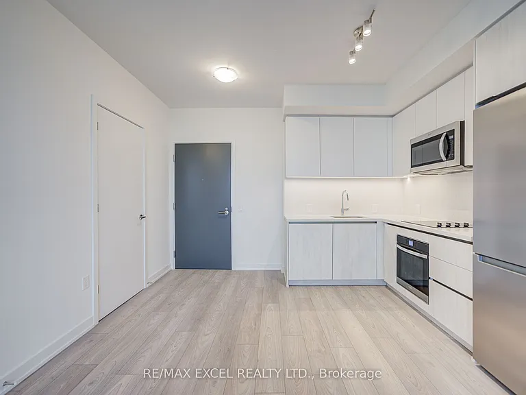 5858 Yonge St #1011 — Photo 14