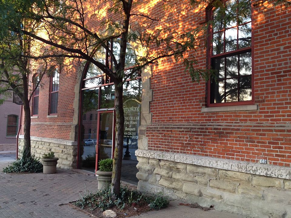 Entry to building 