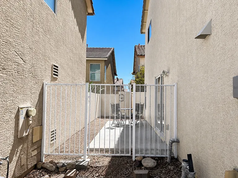 7224 Forefather St — Photo 29
