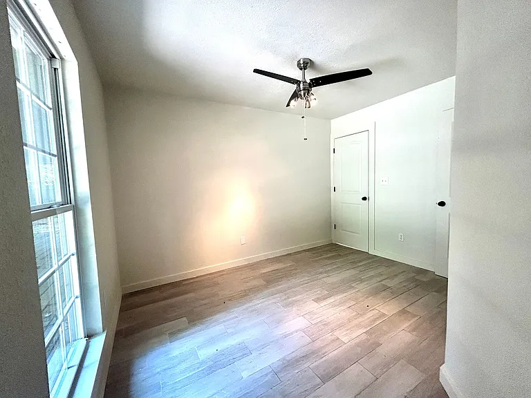 72 Bois D Arc St — Photo 24