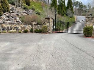 127 Timber Ridge Dr, Murphy, NC 28906