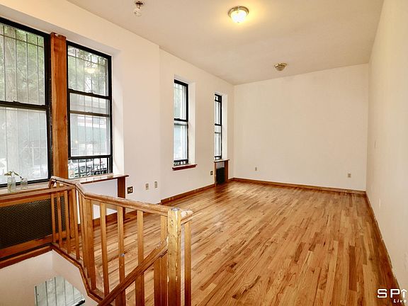 2nd image of 201 W 94th St APT 1A