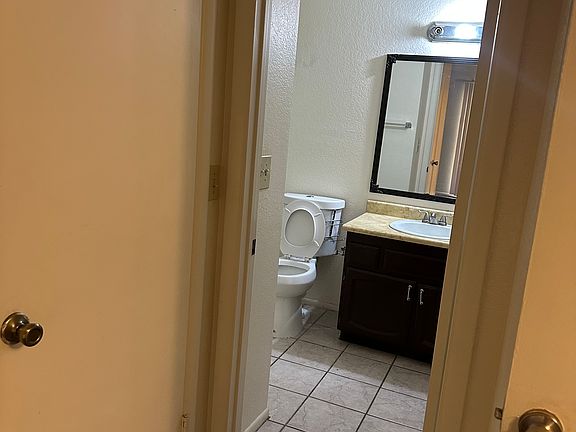 5th image of 4608 W Maryland Ave Unit 117