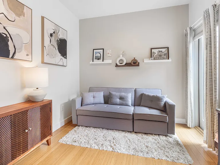 210 Bolton St #6 — Photo 19