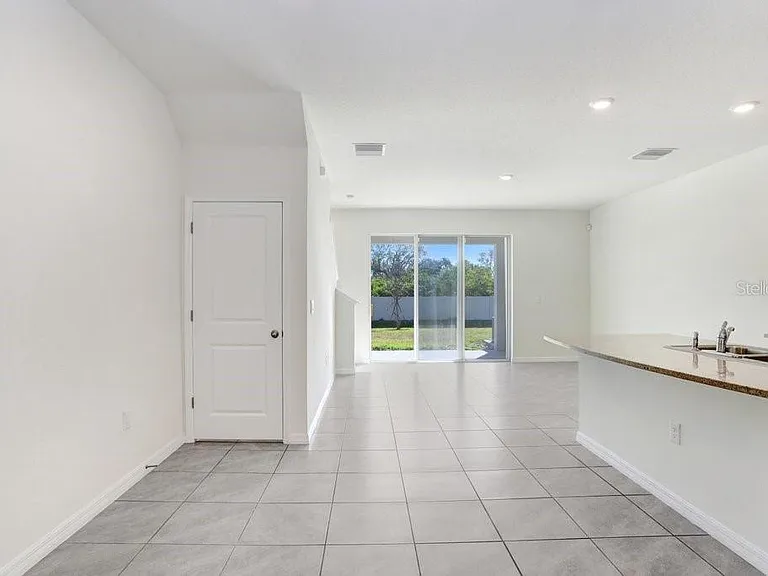 366 Mangrove Shade Cir — Photo 4