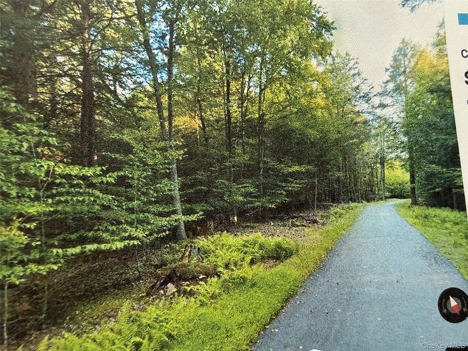 1st image of Highview Drive
