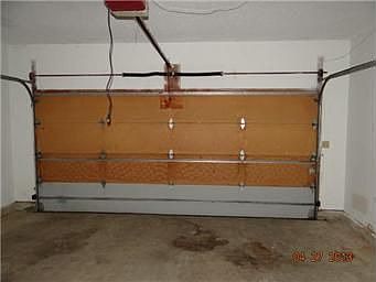 4th image of 1608 N 74th Ct