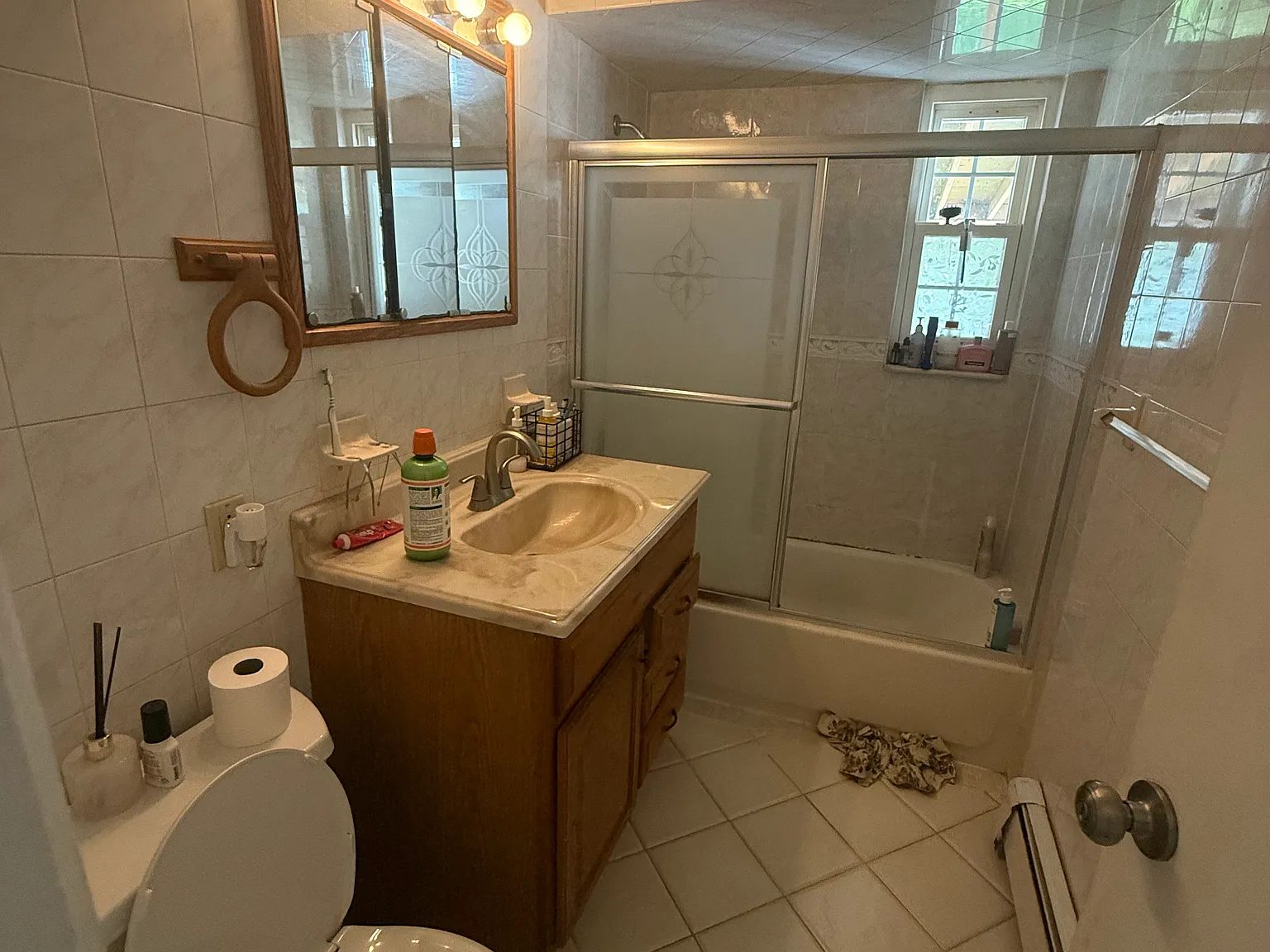 4 bed, $2,700 — Photo 2