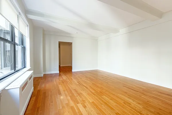 Rented by Stonehenge NYC LLC | media 2