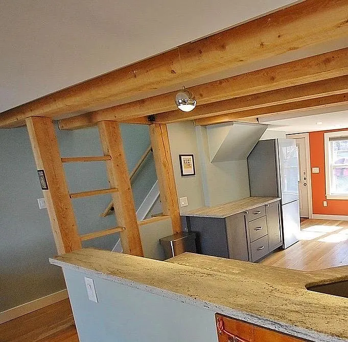 38 Fox St — Photo 2