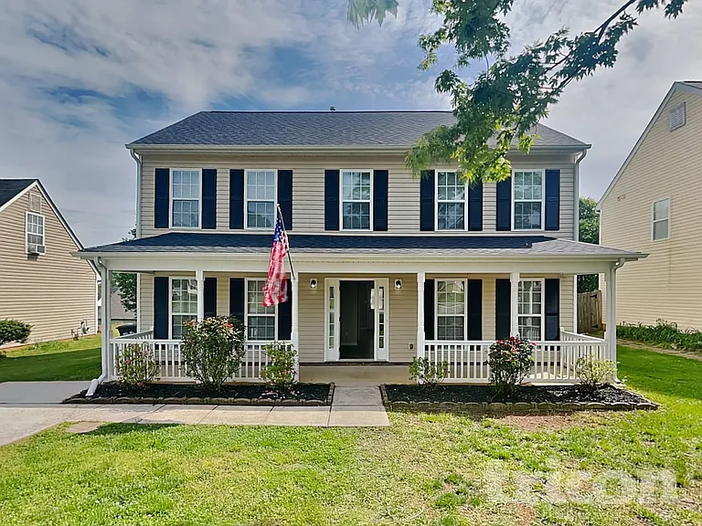 2120 Ballingarry Dr — Photo 1