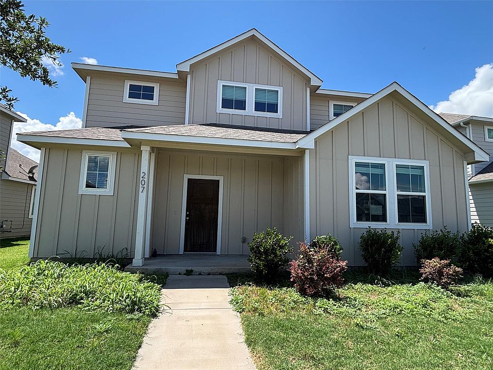 1st image of 207 Whisper Rill Dr