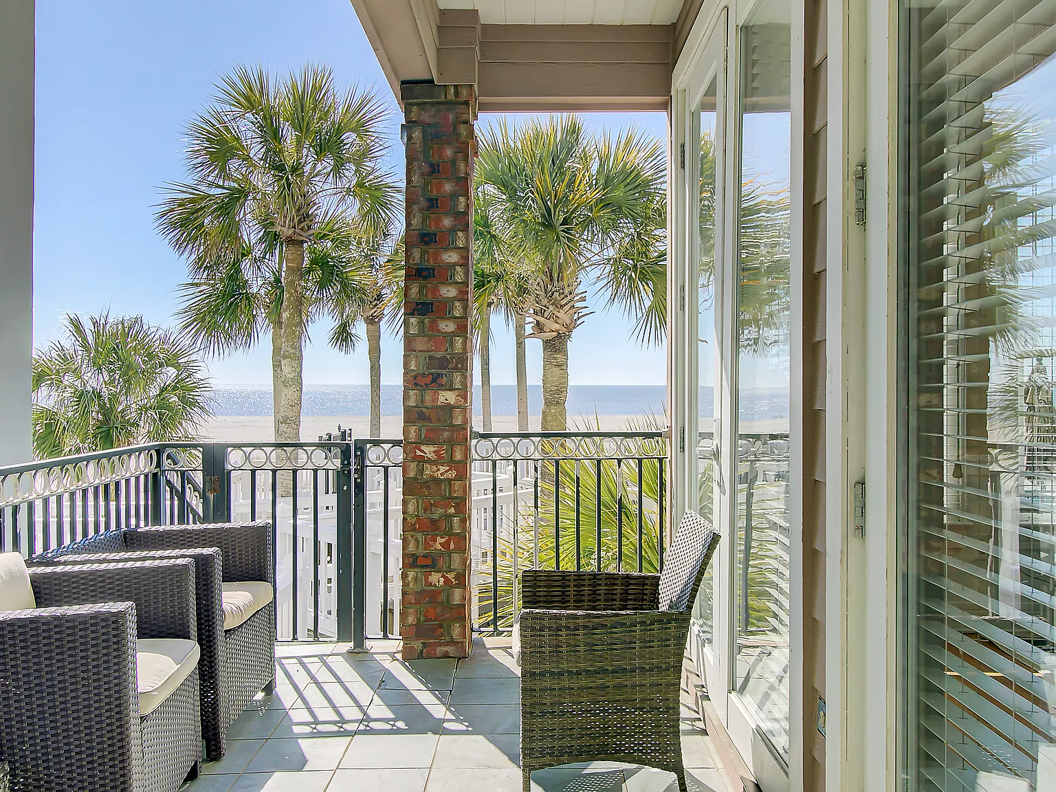 4 bed, 2445 sqft, $8,500 — Photo 4