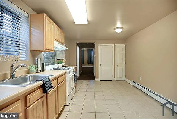 1st image of 1124 S 15th St Floor 3