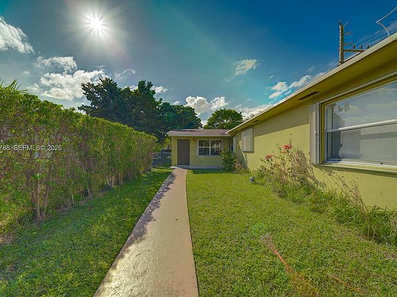 5th image of 7358-7360 SW 23rd St