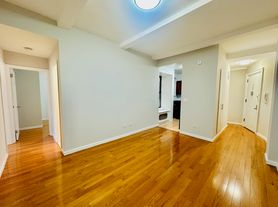 115 W 71st St