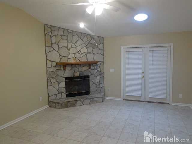 1st image of 8524 Mayall Dr