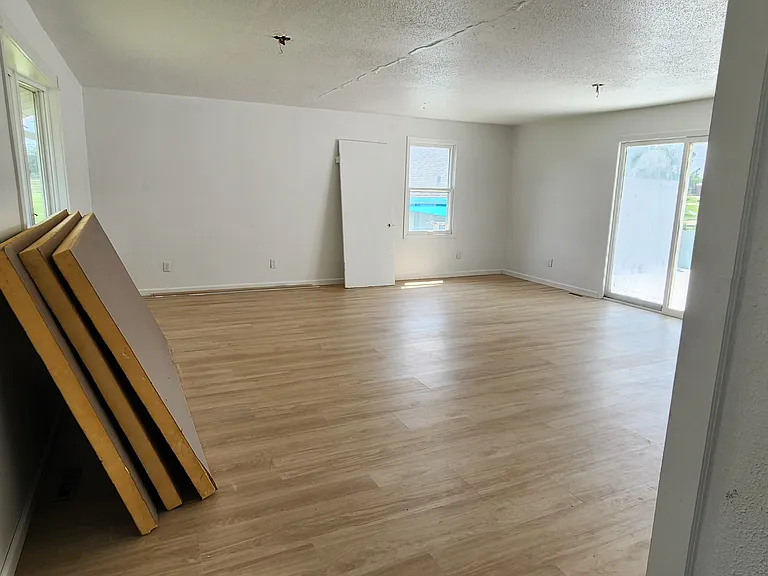 3307 Hoover Ave — Photo 3