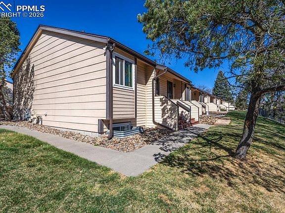 2nd image of 4545 Lamplighter Cir