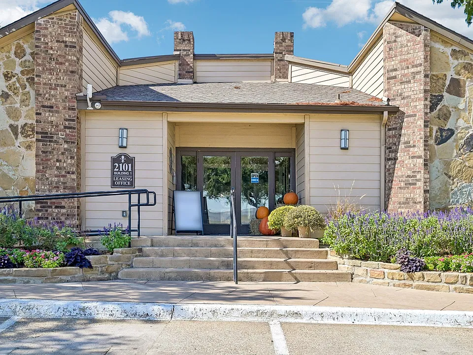 Pinehurst Place Apartments