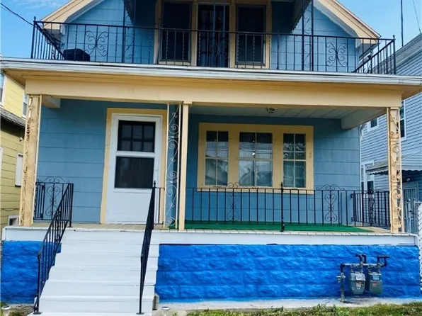 93 Manhart St, Buffalo, NY 14215