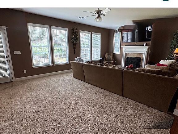 5th image of 3320 Pebble Ridge Ln