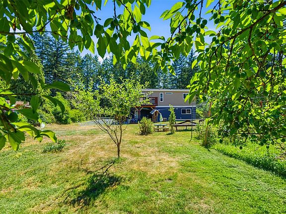 3rd image of 6379 Smith Rd