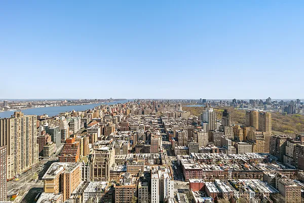 Rented by Douglas Elliman | media 21