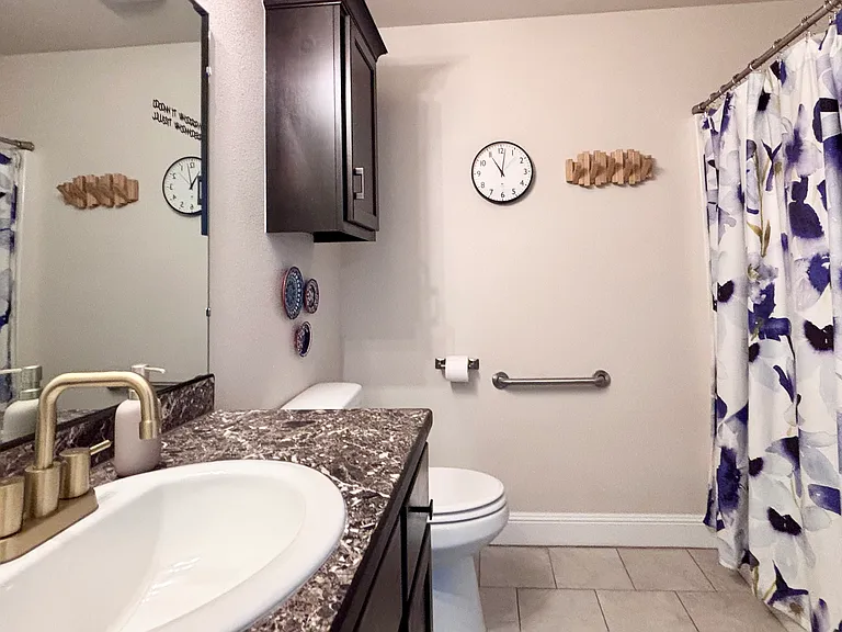 2610 S Jackson Ave — Photo 24
