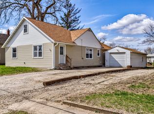 107 Race St, Cambridge, IA 50046