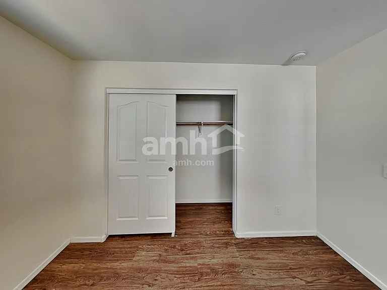 3282 E Oakland St — Photo 24