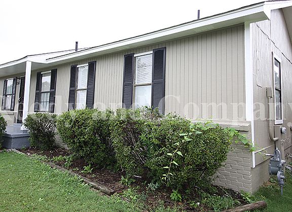 2nd image of 3343 Kristy Dr