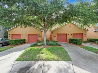 2540 Summit View Dr, Jacksonville, FL 32210