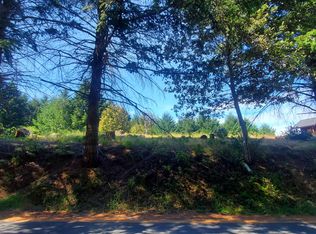 444 Ridge Rd, Whitethorn, CA 95589