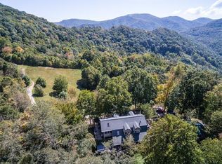 5 Sacred Cove Dr, Clyde, NC 28721
