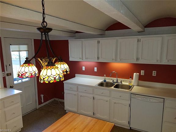 5th image of 17533 Fairlawn Dr