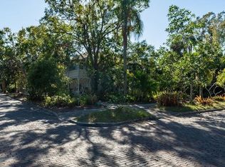 1030 2nd St N, Saint Petersburg, FL 33701