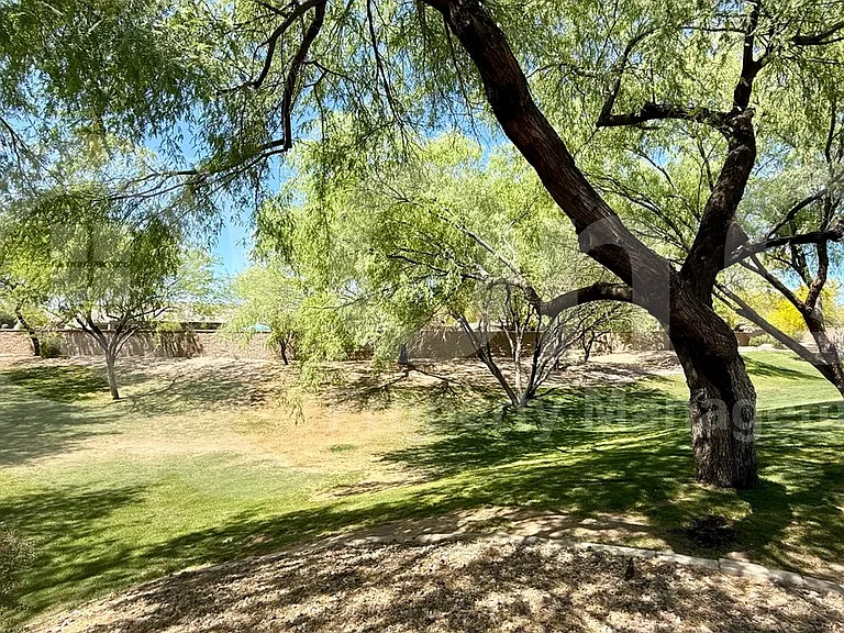 2901 N Daisy Dr — Photo 36
