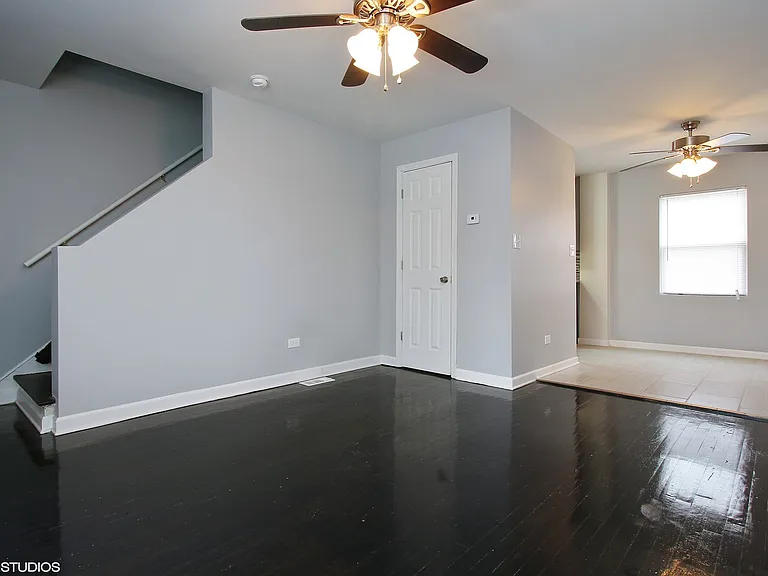 6225 S Indiana Ave — Photo 2