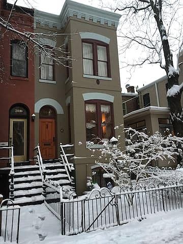 Built in 1895, the facade features a historical easement.