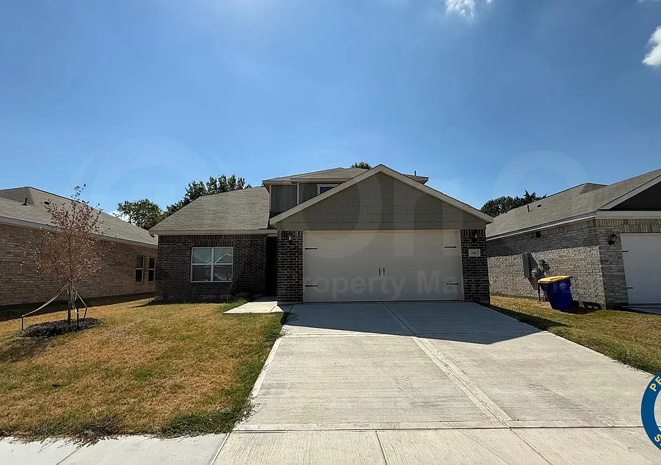 736 Layton Ct