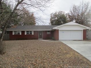 700 Lampton Ln, McAlester, OK 74501