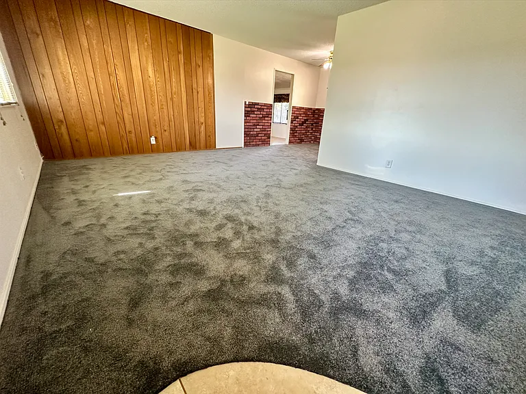 4063 N Sunnyside Ave — Photo 14