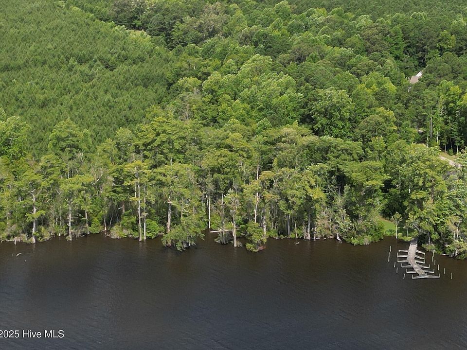 2nd image of 209 Pine Point Road
