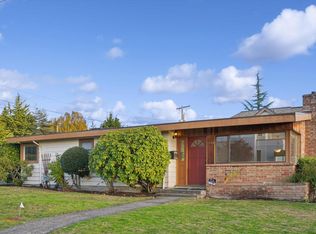 1014 4th St W, Kirkland, WA 98033