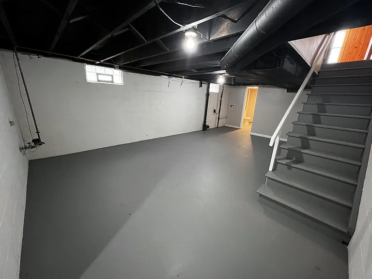 For recreation or storage, the basement flex space is a valuable asset