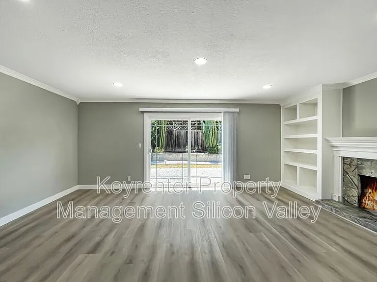 1806 Blackmore Ct — Photo 11