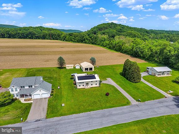 4th image of 95 Pawnee Ln